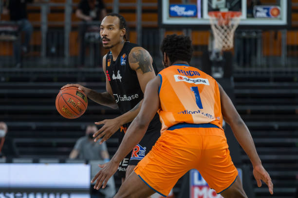 那不勒斯前 那不勒斯前